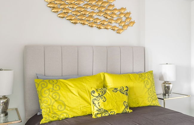 Charming Yorkville Condos - Photo 13