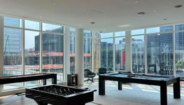 Bright, Modern Studio in White Plans - Photo 2