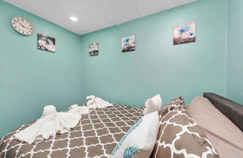 Tiny & Chic Heights Hideaway with Free Parking - Foto 8