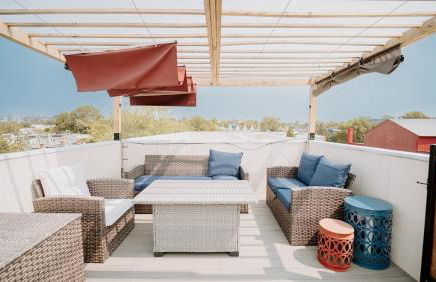 The Grand DC Stay with Deck and Parking - Photo 5