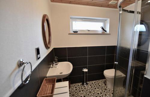 March Brown - Foto 18