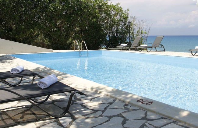 Villa in Corfu With Pool Near Gialos Beach - Foto 1