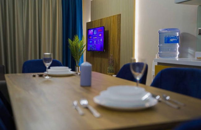 Exclusive Spacious 2 1 Apartment 2 Bathrooms - Core Living - Photo 6