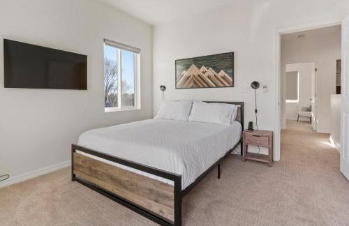 FLG Retreat - Modern Home with Mountain Views - Foto 12