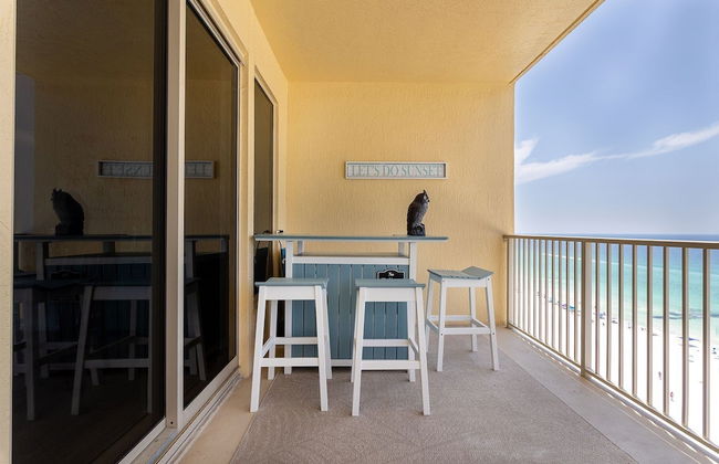 Wondrous Oceanfront Condo with Free Poolside WiFi - Unit 1105 by RedAwning - Foto 24