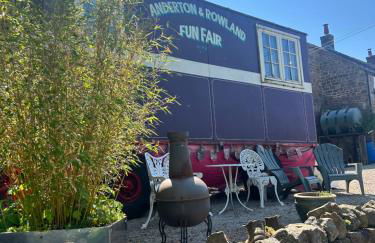 Rhodes To Serenity - Showmans Van - Foto 4