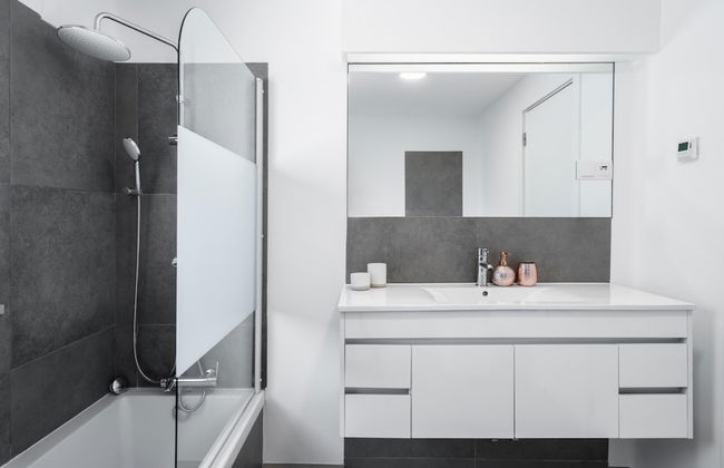 Luxury Almancil Villa With Heated Pool by Ideal Homes - Foto 55