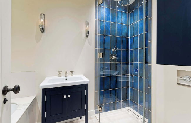 5 Bed House w/ Indoor Pool, Sauna & Private Garden - Fulham - Foto 44