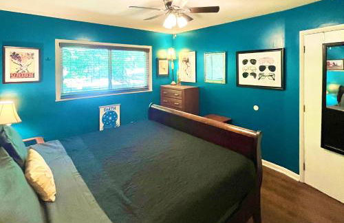 Family Friendly Downtown Home - Private Yard & Grill - Location, Location, Location! - Foto 26