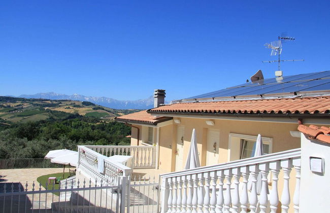 Mansion in Case Alte With Pool & Nature Trails - Foto 34