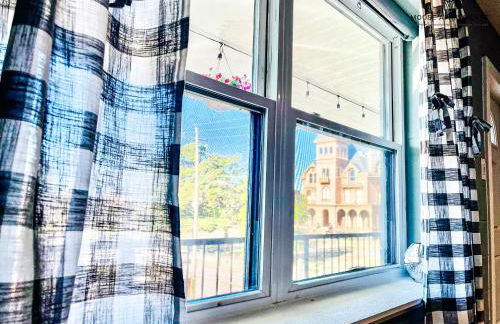 The Moose #8 - Modern Luxe Loft with King Bed & Free Parking & Wifi - Foto 4