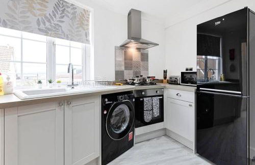 Gower Vista 3 bed in Mumbles with free parking & sea views - Foto 9