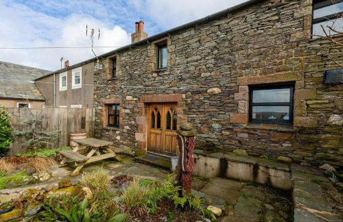 HIGH TREES BYRE - Two bed Cottage with Log Burner & Incredible Views - Foto 9