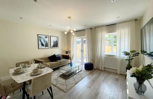 Newbuild, 3 Bedroom house with free parking - Foto 1