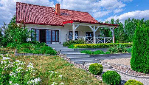 Lakeside Home - Photo 2, Garden