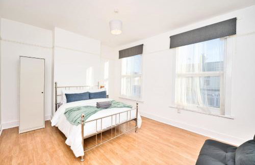 Spacious 2-Bed Leyton Flat Near Olympic Park - Foto 5