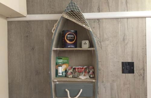 Self-contained small apt. Weymouth - Foto 8