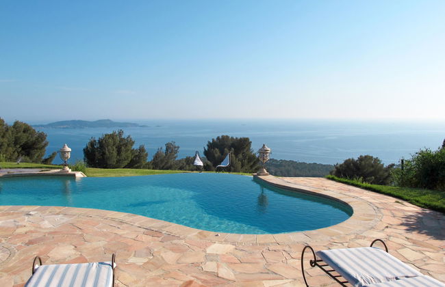 5 bedroom House in Carqueiranne with private pool and garden - Photo 21