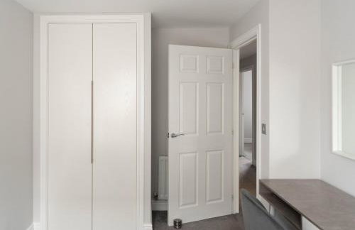 Lovely, comfortable 2-bed Braehead - free parking - Pass the Keys - Foto 16