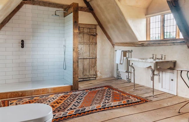 Lavish Tudor Hall Gardens - Sleeps 14 - Foto 51