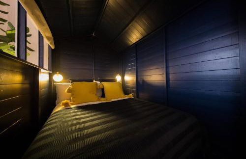 Shoreditch Loft w 100inch Cinema, Premium Mattress & Hammock, by the Design Traveller - Foto 24