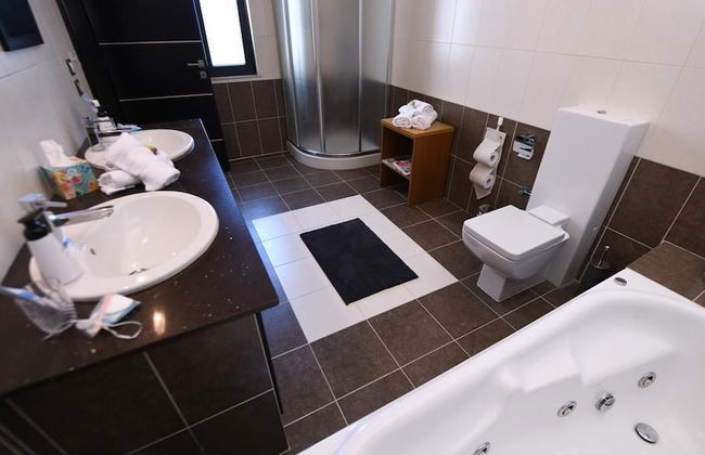 Lilies Villa - Foto 12