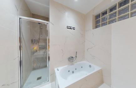 Agd Living 1 - Photo 56