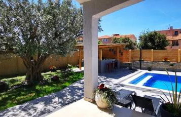 Apartment olive tree garden&poll view 4 plus 2, 130 m2 with tiki bar - Foto 43
