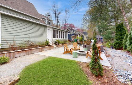 Seaglass Lakeshore Cottage - Foto 31