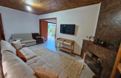 Chalé da Cachoeira - Cachoeira particular dentro da hospedagem - Foto 21