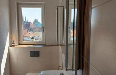 AT THE TOP - Penthouse über den Dächern der Stadt - Photo 8