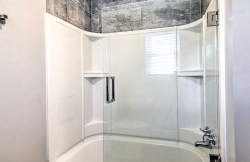 Bayfront Gem with Amazing Water Views and Pond! - Foto 18