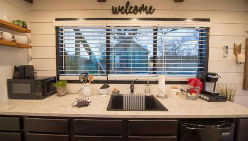 Stillwater House Elegant tiny container home Near Magnolia - Foto 2