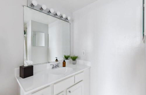 2BR Luxury City Suite With Gym & Pool - Foto 22