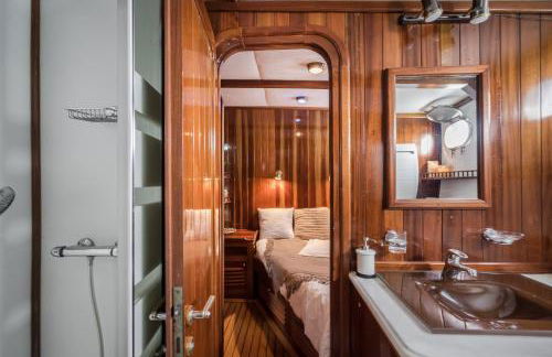 SPACIOUS YACHT HOTEL BARCELONA CITY CENTER 5 CABINs - Foto 21