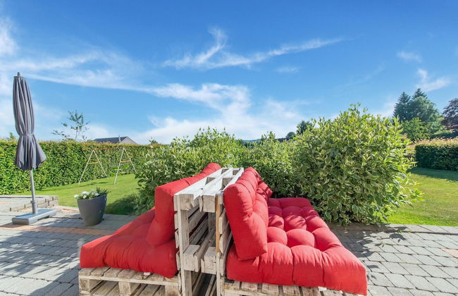 Detached House with Sauna & Hot Tub near Ski Resort & Nature Park - Photo 19