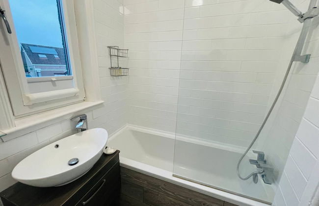 1 Bedroom Pet Friendly Apt Wd Free Wifi, Parking, Netflix & Pool Table. Sleeps 3 - Foto 11