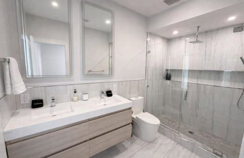 Huge 2000 sqft Luxury & Stylish Condo minutes to New York - Foto 30