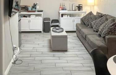 Sunny Guest Suite with large backyard - Pets Welcome - Foto 4