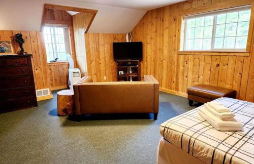 Blacktail Cabin Hideaway with hot tub - Foto 31