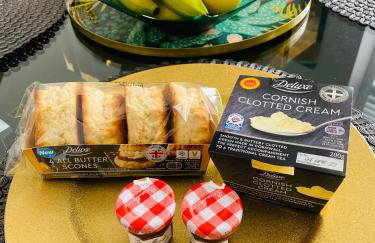 Luxury 1 Bedroom Duplex with Free Parking - Foto 21