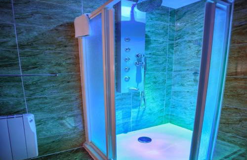 Riverside Rustic Retreat - Foto 18