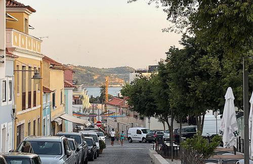 Cozy 3 Bedroom Apartment in Belem Lisbon 3 to 5 Guests - Photo 44