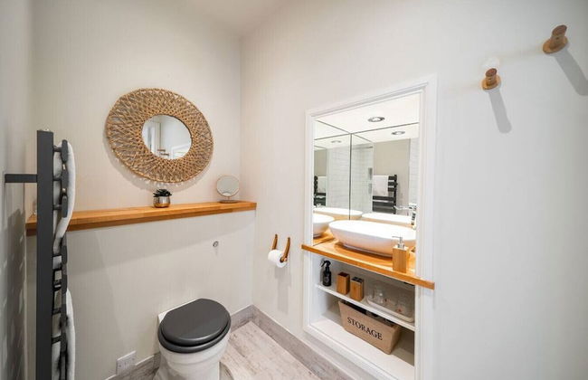 Cordis Apartment - A Trendsetter s Residence - Photo 16