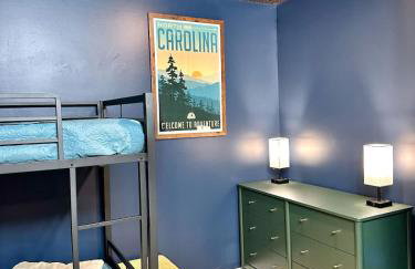 Theater and game rooms 5 bedrooms 2 king size beds TikTok and social media wall - Foto 18