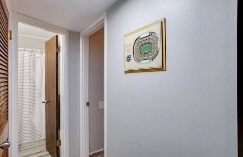 Modern Cozy Home 4 min Drive from Notre Dame - Foto 23