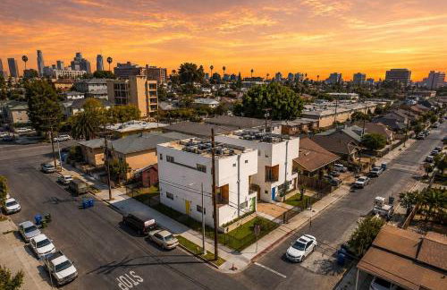 Spacious 4BR Townhouse with Free Parking Near DTLA - Foto 6