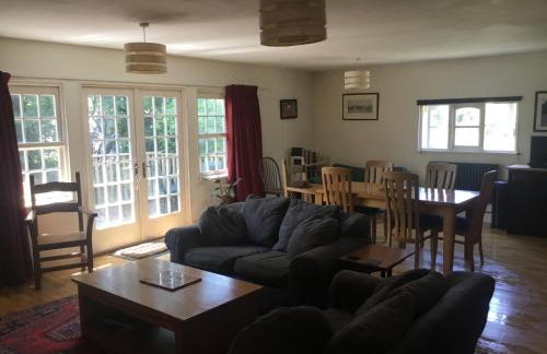 Off grid chalet . HOT TUB & SAUNA. Kid friendly. - Photo 4