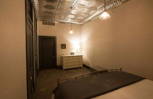 Sunny Downtown Condo above the Coffee Shop - Foto 7