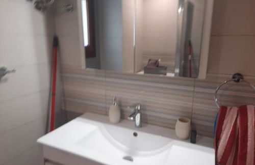 Lucy's cozy house in the castle - Foto 27